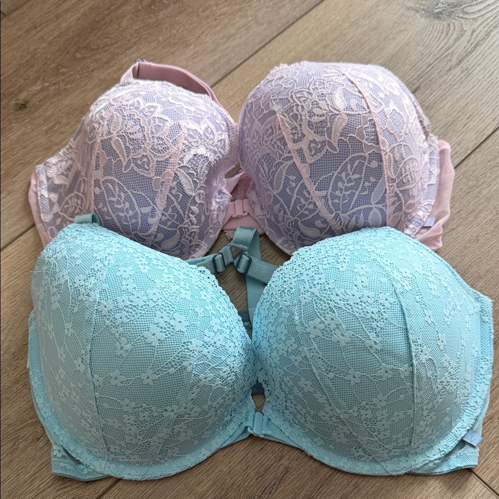 Victoria's Secret Lace Push-Up Bra Set - Light Pink and Light Blue